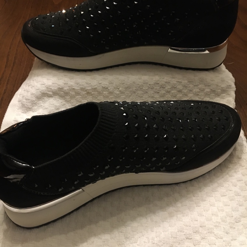 AWESOME SALE! Never-worn shoes that sparkle! BRAND NEW Anne Klein iflex